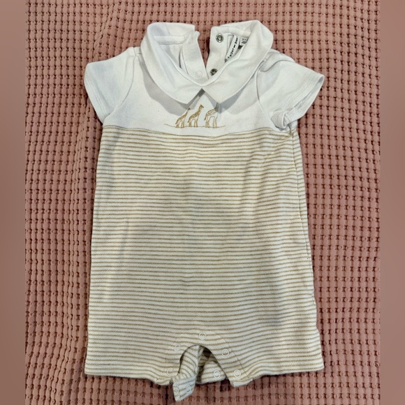 Janie and Jack Other - Janie and Jack Baby Romper with Giraffes